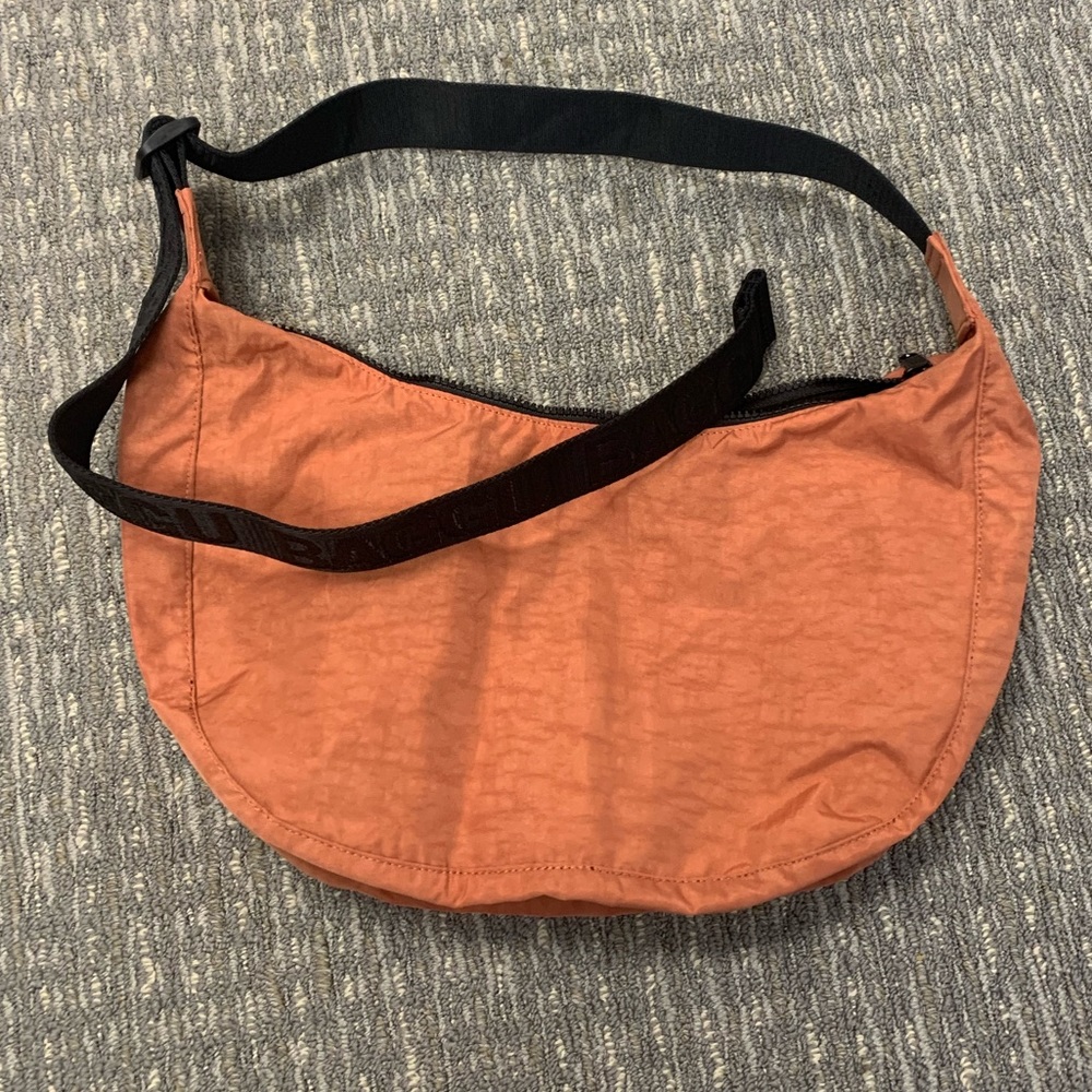 Baggu Medium Nylon Crescent Bag